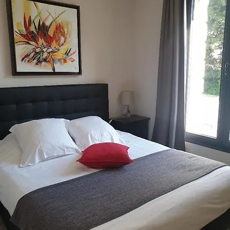 Hotel Hpc Suites - Cassis Centre - Parking Gratuit & Piscine Chauffee