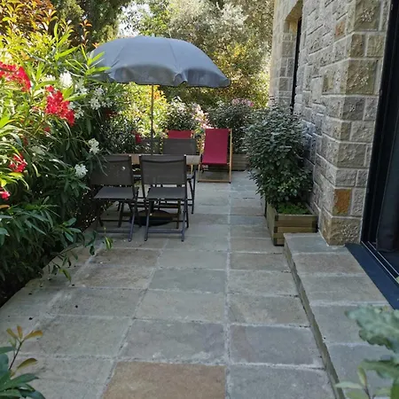 Hotel Hpc Suites - Cassis Centre - Parking Gratuit & Piscine Chauffee Cassis