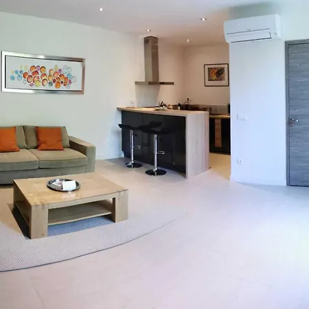 Hotel Hpc Suites - Cassis Centre - Parking Gratuit & Piscine Chauffee 4*