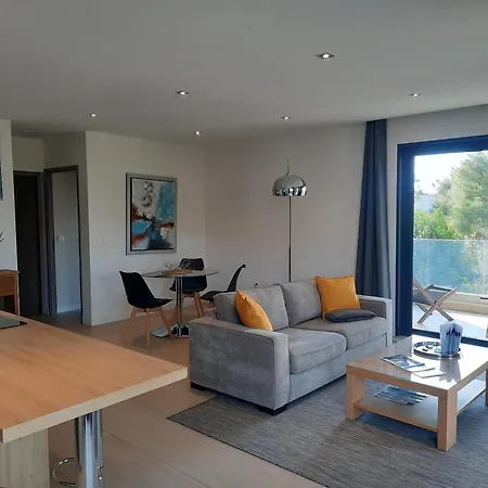 Hpc Suites - Cassis Centre - Parking Gratuit & Piscine Chauffee 4*