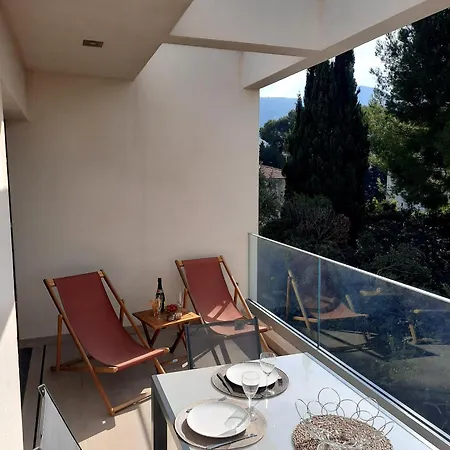 Hpc Suites - Cassis Centre - Parking Gratuit & Piscine Chauffee