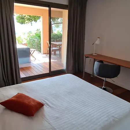 Particulier - Hpc Centre - Parking Securise & Piscine Chauffee Hotell Cassis