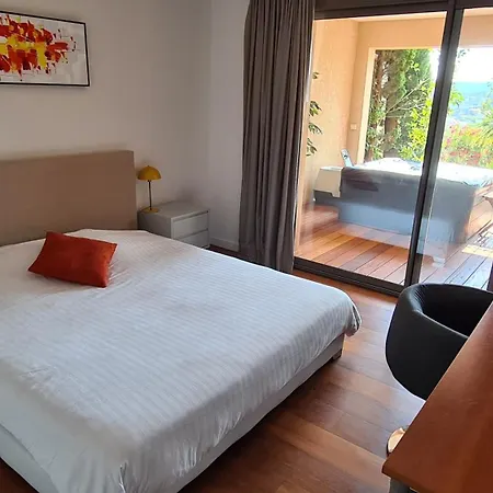 Hpc Suites - Cassis Centre - Parking Gratuit & Piscine Chauffee