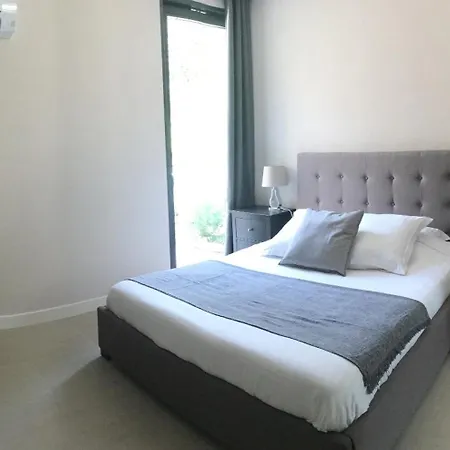 Hpc Suites - Cassis Centre - Parking Gratuit & Piscine Chauffee Hotel 4*