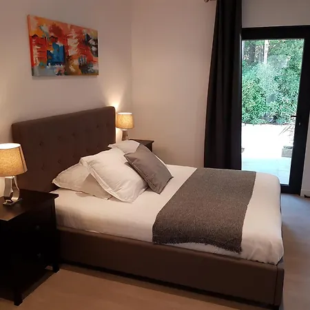 Hpc Suites - Cassis Centre - Parking Gratuit & Piscine Chauffee 4* Cassis