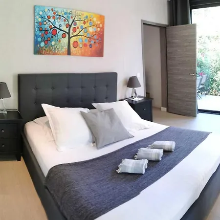 Hpc - Centre - Parking Securise Et Piscine Chauffee 호텔 4*