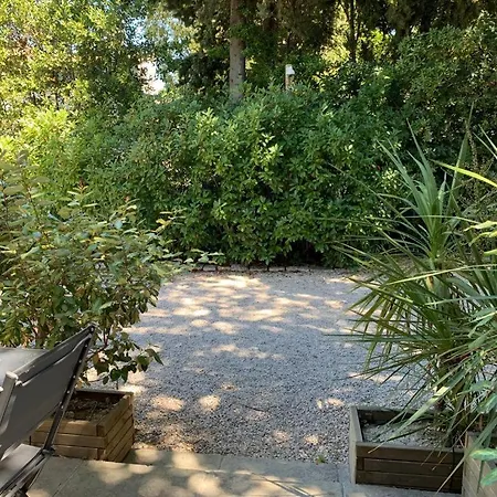 Hotel Particulier Cassis - Hpc Suites Cassis Centre - Parking Securise & Piscine Chauffee Hotel