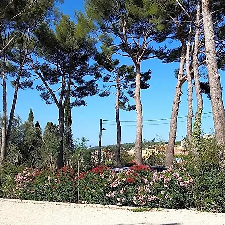 Hpc - Centre - Parking Securise Et Piscine Chauffee Cassis