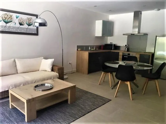 Hotel Particulier Cassis - Hpc Suites Cassis Centre - Parking Securise & Piscine Chauffee Cassis