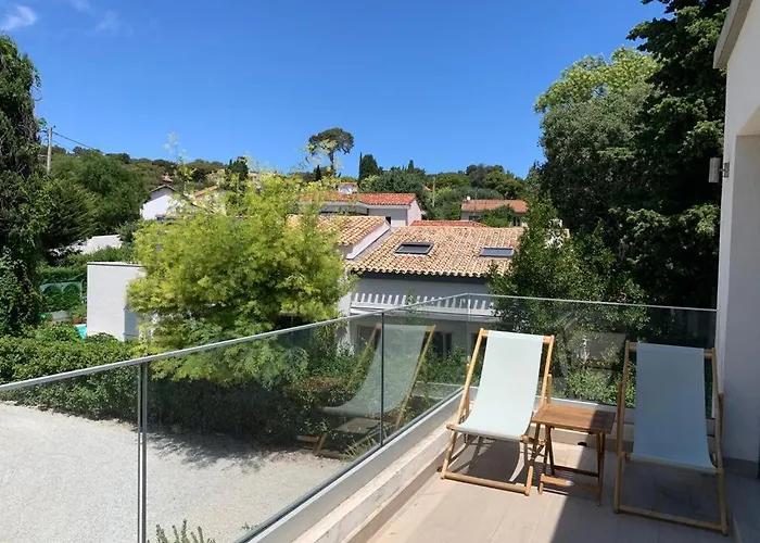 Particulier - Hpc Centre - Parking Securise & Piscine Chauffee Cassis