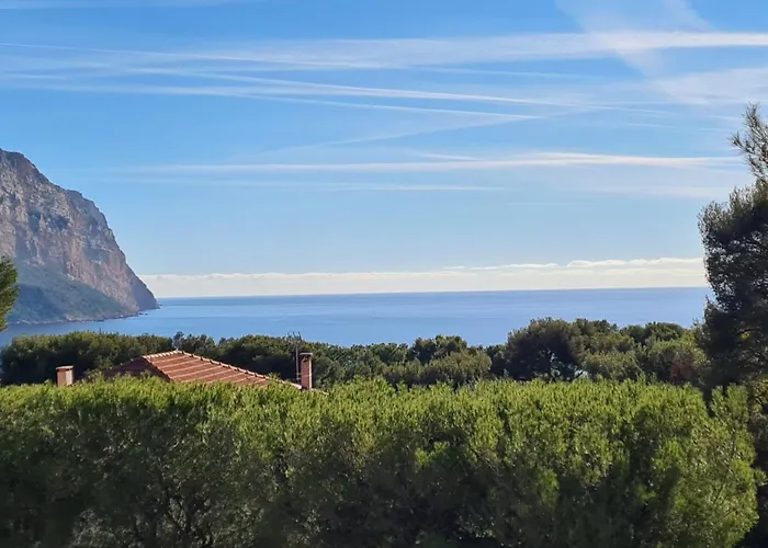 Hotel Particulier Cassis - Hpc Suites Cassis Centre - Parking Securise & Piscine Chauffee 4*