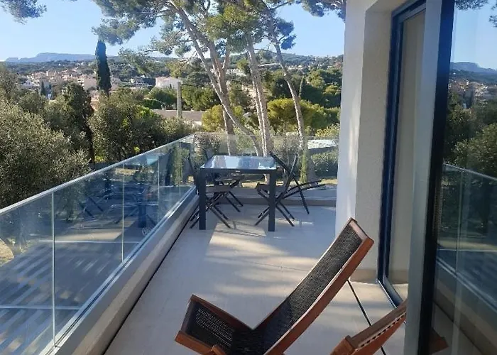 Hotel Hotel Particulier Cassis - Hpc Suites Cassis Centre - Parking Securise & Piscine Chauffee