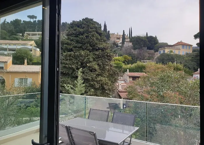 Hotel Particulier Cassis - Hpc Suites Cassis Centre - Parking Securise & Piscine Chauffee Hotel