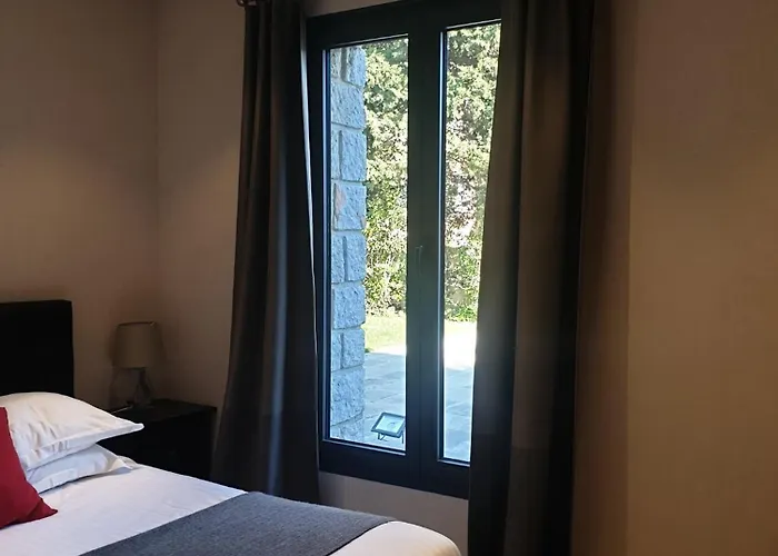 Particulier - Hpc Centre - Parking Securise & Piscine Chauffee Cassis