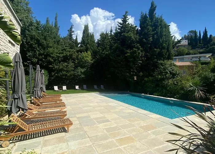 Particulier - Hpc Centre - Parking Securise & Piscine Chauffee Cassis