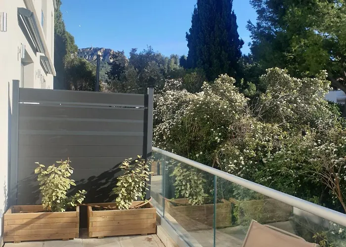 Particulier - Hpc Centre - Parking Securise & Piscine Chauffee * Cassis