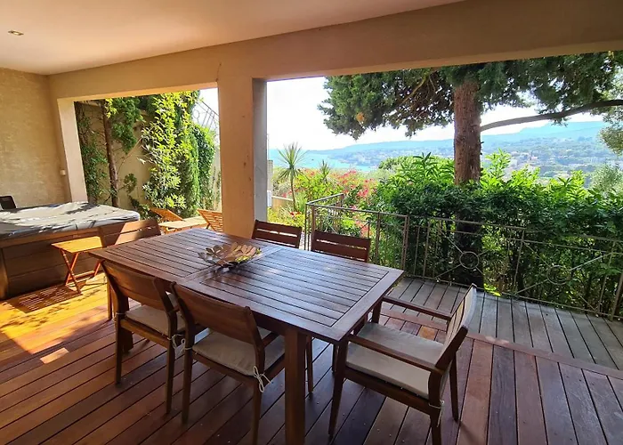 Hotel Particulier Cassis - Hpc Suites Cassis Centre - Parking Securise & Piscine Chauffee 4* Cassis